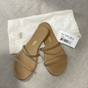 Tkees Gemma Sandal in Cocoabutter